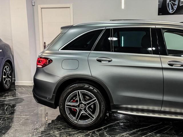 Mercedes-Benz GLC SUV 220 AMG GRIS MATE 
