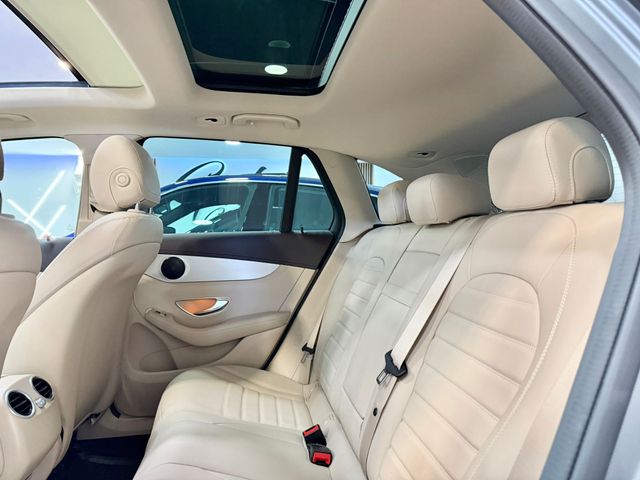 Mercedes-Benz GLC SUV 220 AMG GRIS MATE 