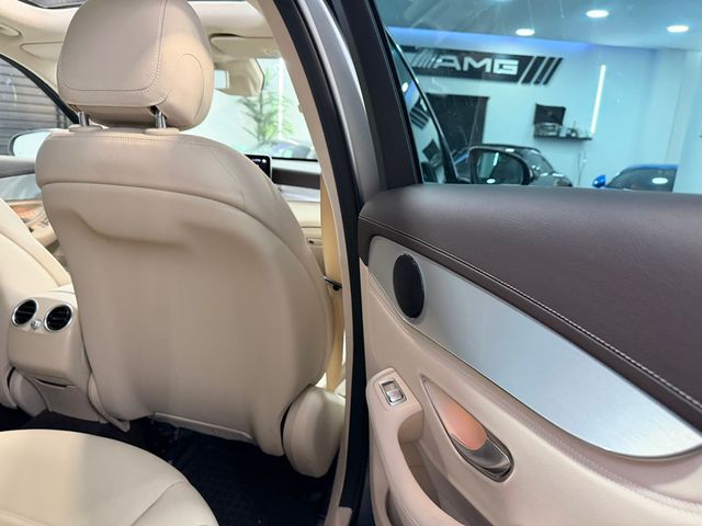 Mercedes-Benz GLC SUV 220 AMG GRIS MATE 