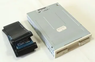 Disquetera Samsung 2.5 IDE