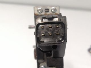 MOTOR ELEVALUNAS DELANTERO IZQUIERDO KIA RIO