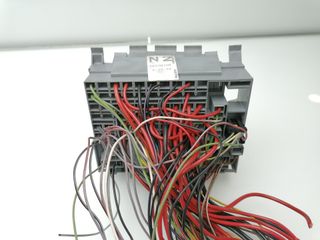 CAJA RELES / FUSIBLES OPEL SENATOR B