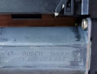 MOTOR ELEVALUNAS DEL DERECHO VOLKSWAGEN TOUAREG