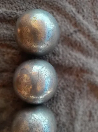 Bolas de Petanca boleu bleu.
Diámetro 74
Peso 690.