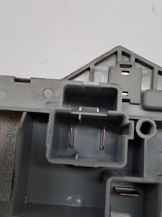 CAJA RELES / FUSIBLES FIAT BRAVO (198)