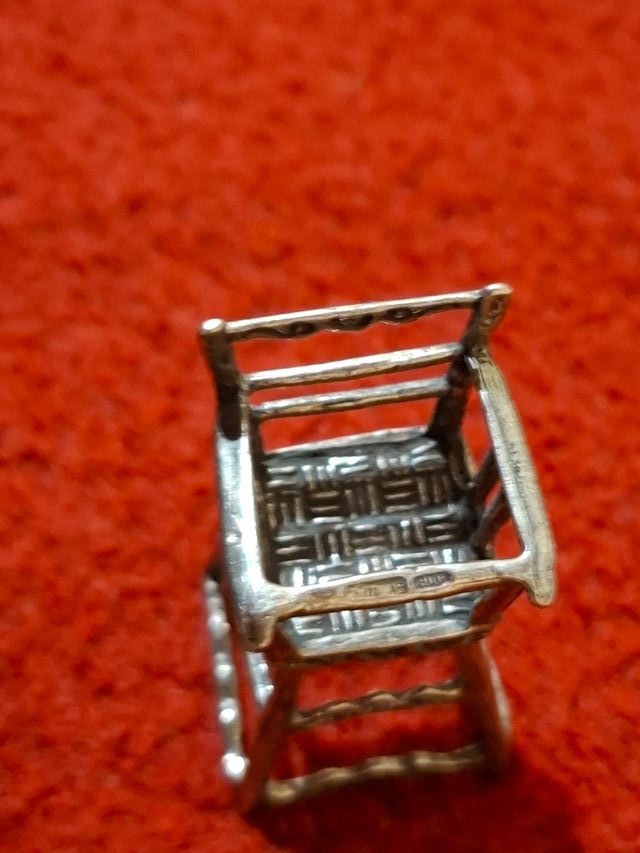 Miniatura Sediolino in Argento 800, particolare
