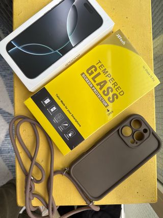 iPhone 16 Pro 512 GB Titanio Blanco