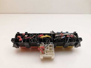 CAJA RELES / FUSIBLES RENAULT KANGOO 4X4