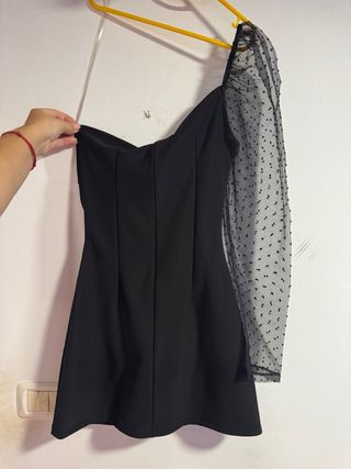 Vestido fiesta negro manga tul