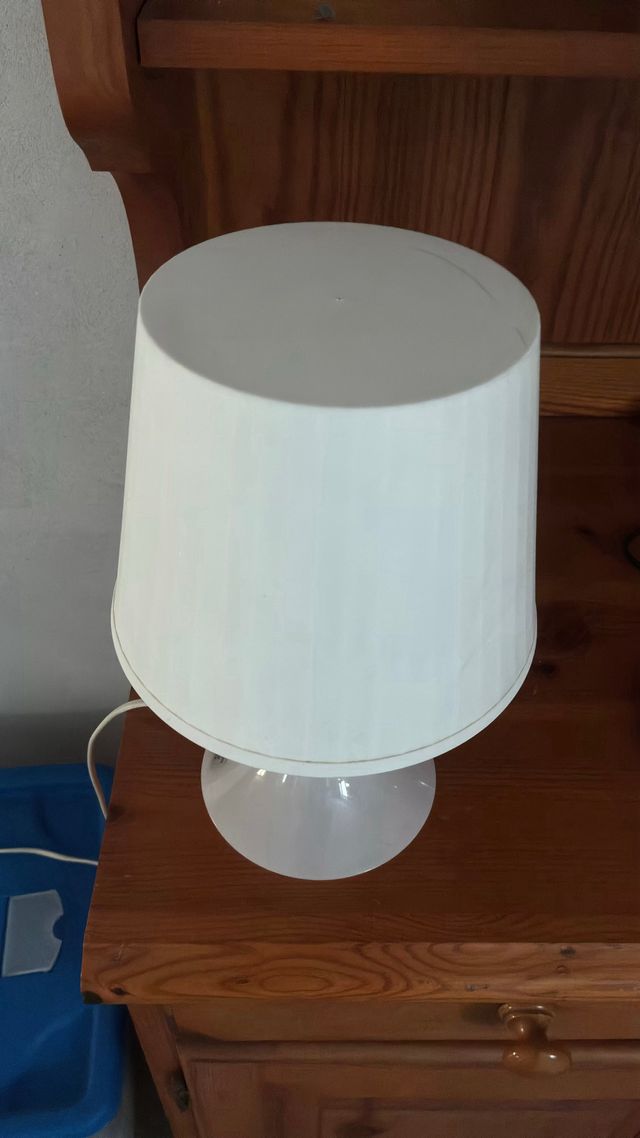 Lampada da tavolo beige/bianca