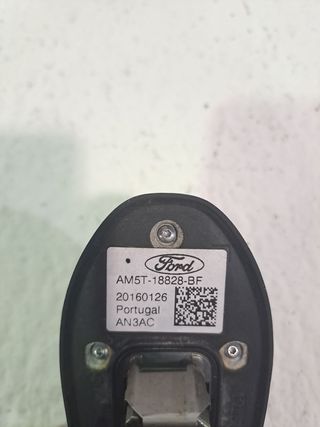 BASE DE ANTENA FORD FOCUS