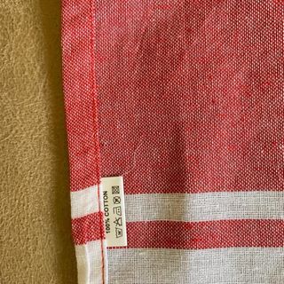 Pañuelo rojo y blanco Nuevo