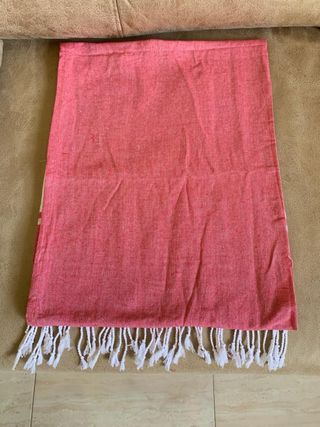 Pañuelo rojo y blanco Nuevo