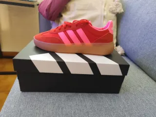 Zapatillas Adidas Rojas y Rosas