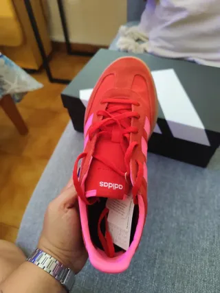 Zapatillas Adidas Rojas y Rosas