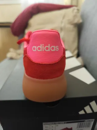 Zapatillas Adidas Rojas y Rosas
