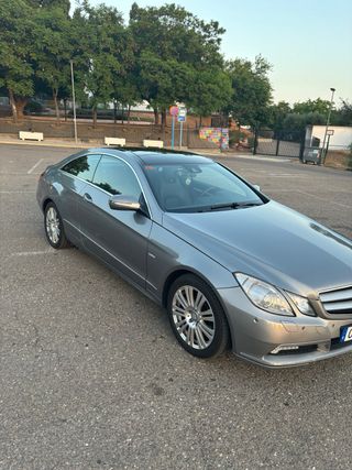 Mercedes-Benz E coupe 2009