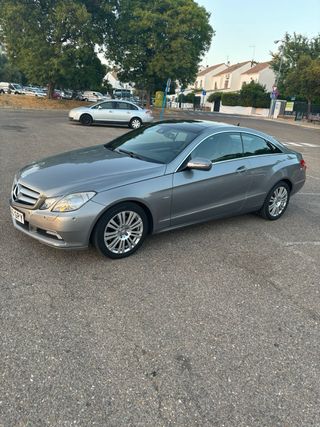 Mercedes-Benz E coupe 2009