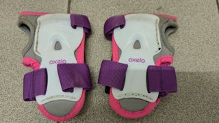 Patines en línea rosas 
