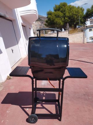 Barbacoa de Gas Negra