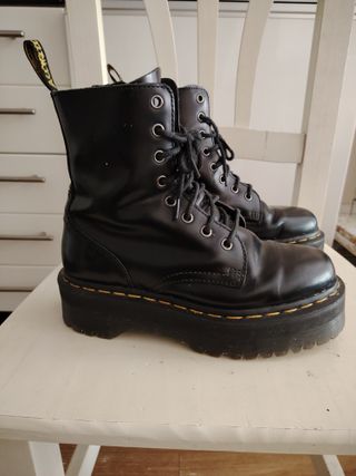 Botas Dr. Martens Plataforma Negras