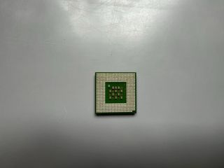 Procesador Intel Pentium 4 (SL6EF) con Disipador