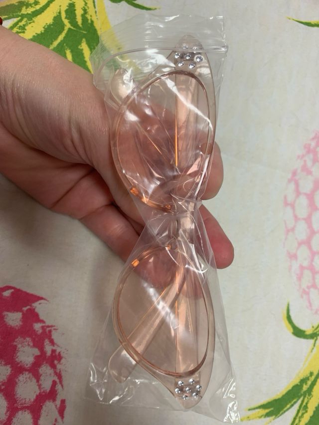 Gafas Cat Eye y Parche Bitch rosa