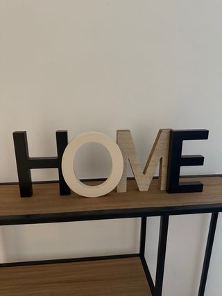 Scritte HOME in legno