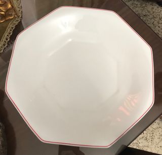 Fuente Arcopal Octogonal Roja y Blanca