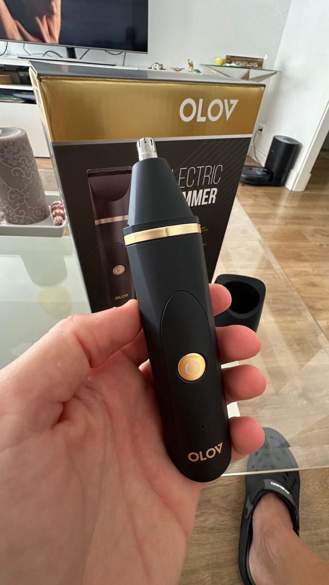 Máquina Cortapelo Olov Inalámbrica Negra y Dorada