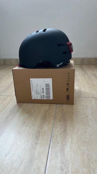 Casco Negro con LED Youin Talla L
