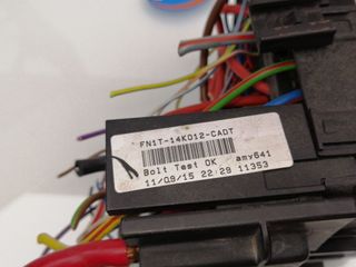 CAJA RELES / FUSIBLES FORD ESCORT BERLINA