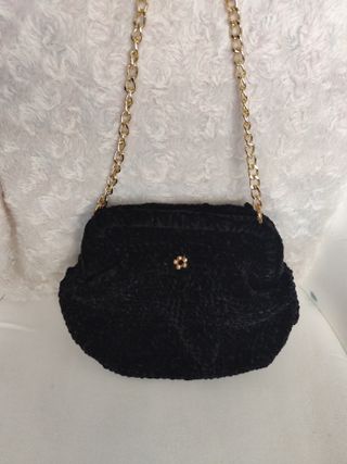 Bolso terciopelo negro hecho a mano