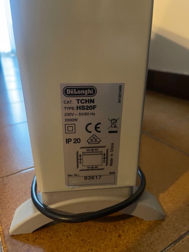 Radiador Eléctrico DeLonghi Blanco y Gris