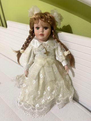 Muñeca de Porcelana Vestido Floral