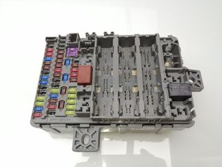 CAJA RELES / FUSIBLES HONDA CIVIC BERLINA (FN)