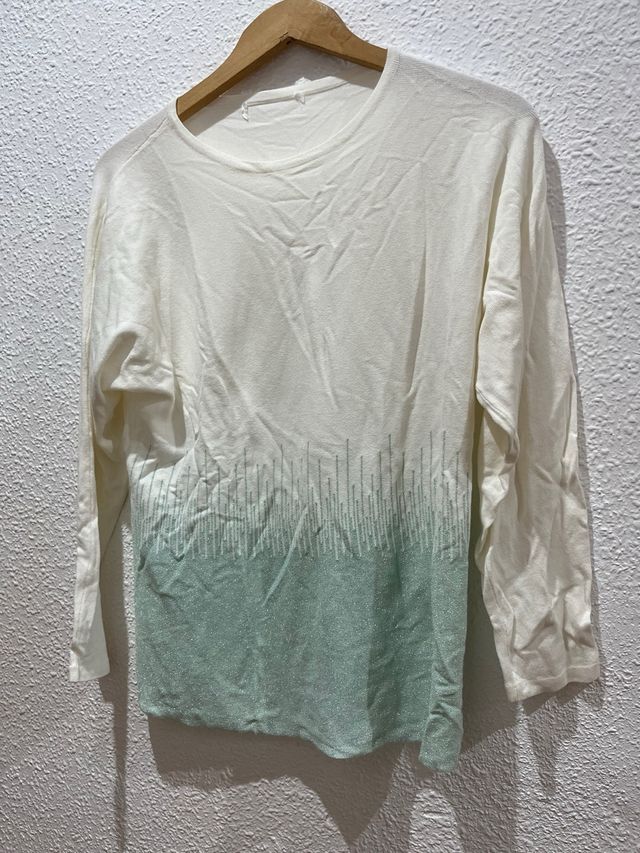 Suéter fino con brillos verde y blanco