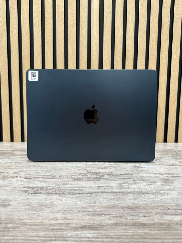 MacBook Air 13" 2022 M2 8gb 256gb SSD