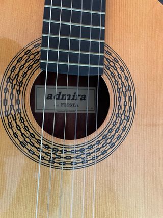 Guitarra Admira Fiesta + funda y libro de regalo