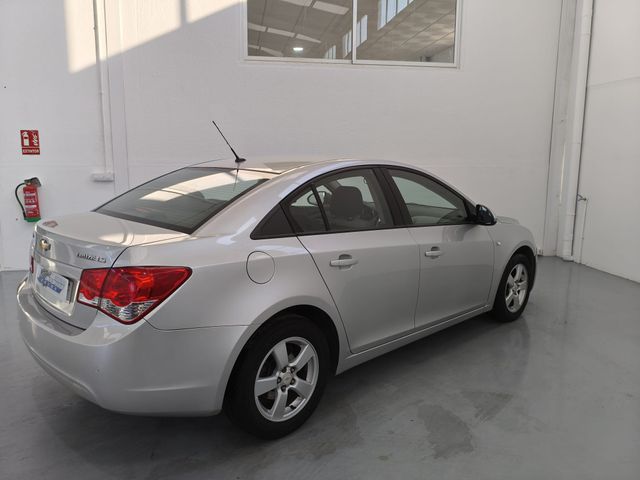 Chevrolet Cruze 2012