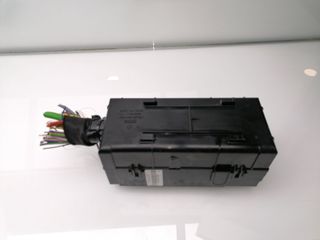CAJA RELES / FUSIBLES FORD TRANSIT (2)