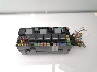 CAJA RELES / FUSIBLES FORD TRANSIT (2)