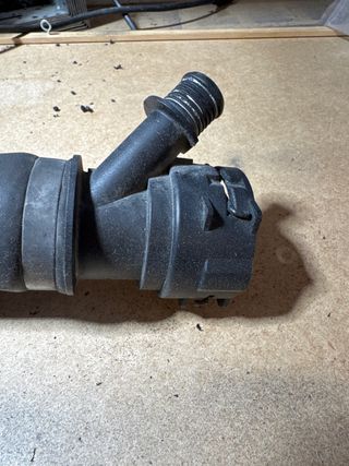 Cabezal manguito refrigerante BMW E46 320d 136Cv