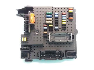 CAJA RELES / FUSIBLES VOLVO S60 BERLINA