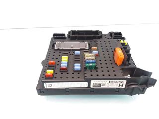 CAJA RELES / FUSIBLES VOLVO S60 BERLINA