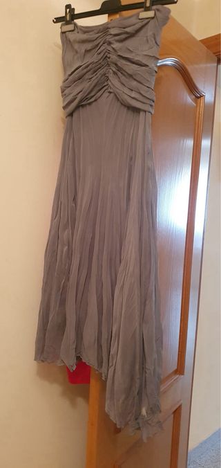 Vestido de fiesta gris drapeado