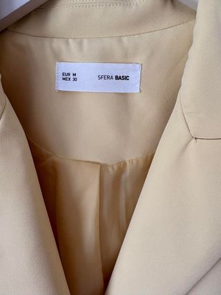 americana de sfera, talla M. AMARILLO