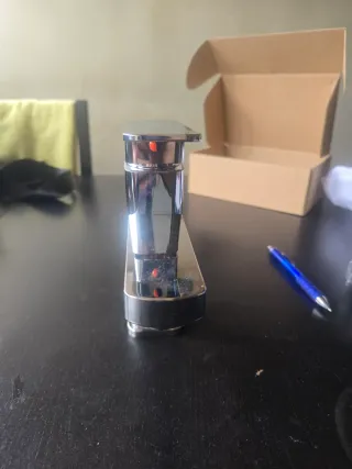 Grifo de plástico nuevo