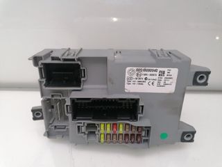 CAJA RELES / FUSIBLES FIAT PUNTO (199)