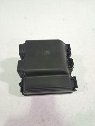 CAJA FUSIBLES FORD FOCUS (2)